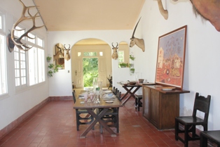 small-dining-room