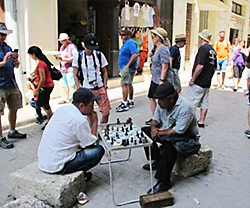 Chess and tourists in Old Havana